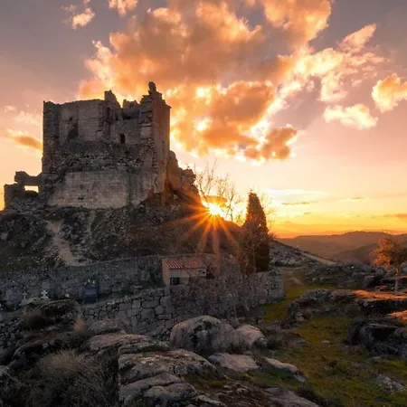 Restaurante & Rural El Mirador De Trevejo,ideal Parejas Villamiel